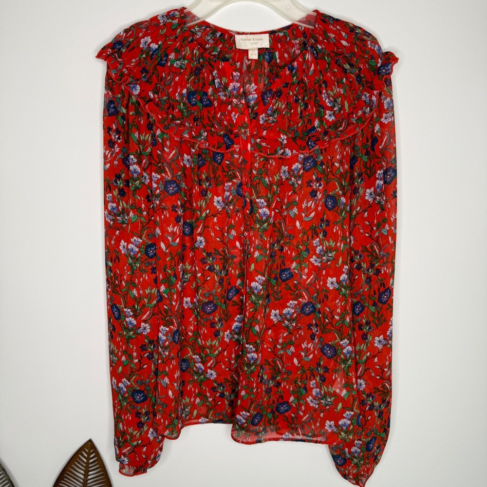 K5 RARE Anthro Feather & Bone London Red Floral Ruffle Collar Smocked Blouse